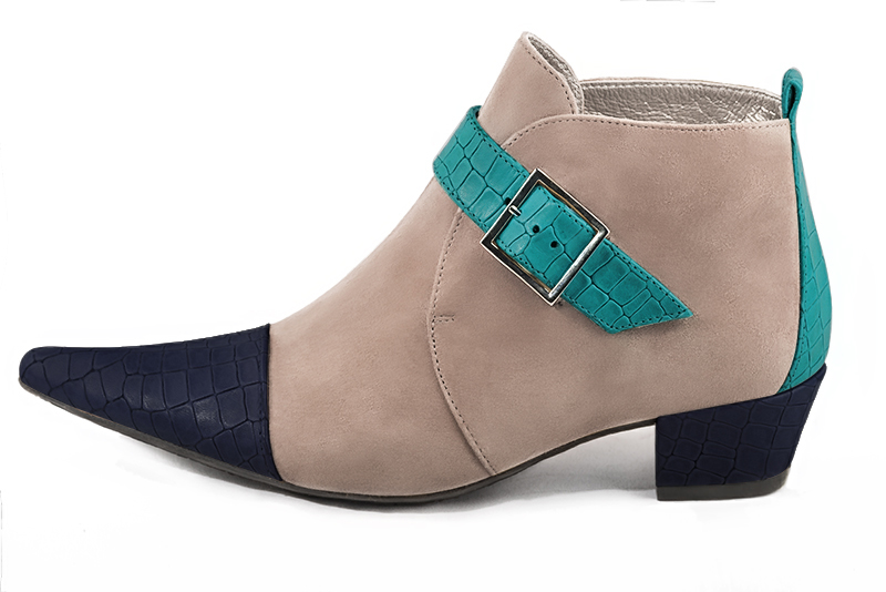 Navy blue and biscuit beige women's ankle boots with buckles at the front. Pointed toe. Low cone heels. Profile view - Florence KOOIJMAN